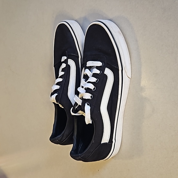 Vans Shoes - Black womens vans